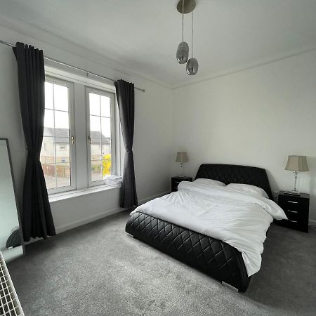 Premier 2 Bed Flat C Apartment Broxburn Exterior photo